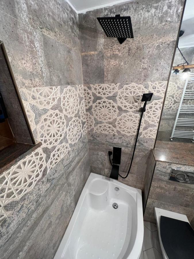 Sunny Luxury Home G. Enescu Suceava Ngoại thất bức ảnh